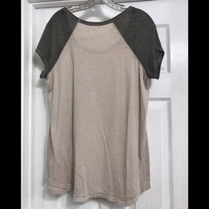 Maurices Tops - Maurice’s Woman’s Burn Out Top Size 0 (XL) Maurices Tops - Maurice’s Woman’s Burn Out Top Size 0 (XL)